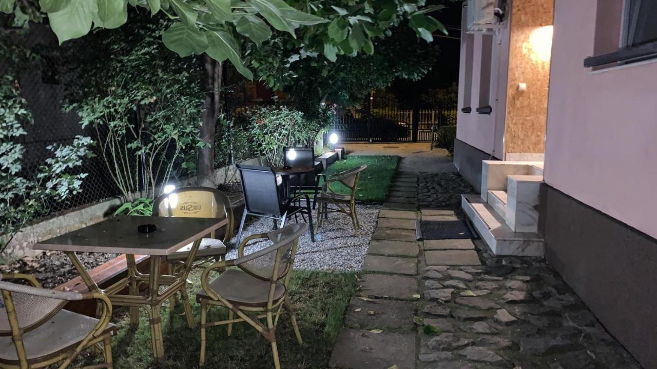 Casa Ris Hotel Târgu Jiu Exterior photo